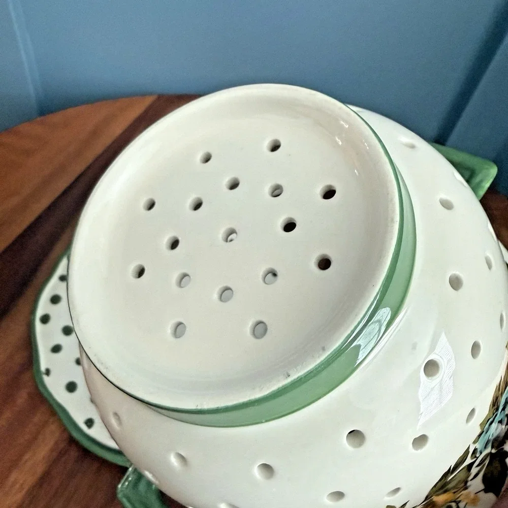 Pioneer Woman Rose Shadow Green Ceramic Berry Colander Strainer with Drip Plate